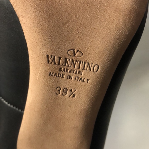 Authentic Valentino Pumps - Picture 3 of 10
